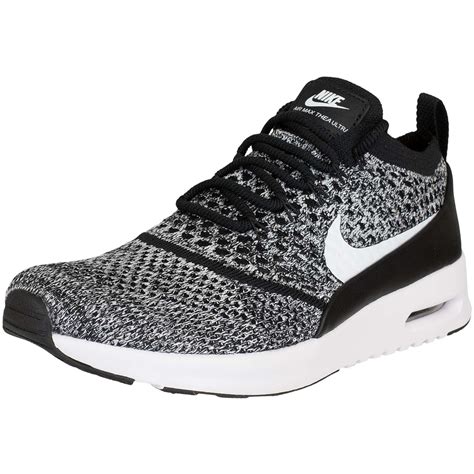 nike fitnessschuhe damen schwarz weiß|nike trainers für damen.